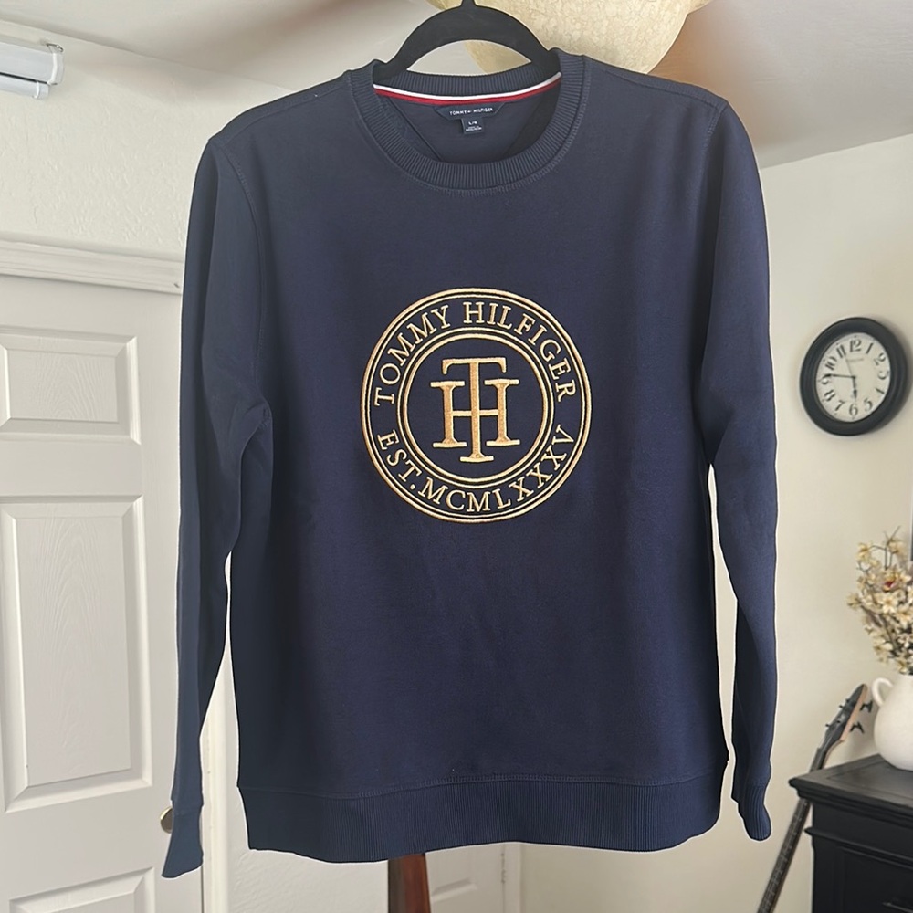 Tommy Hilfiger Navy Sweater with Gold Logo